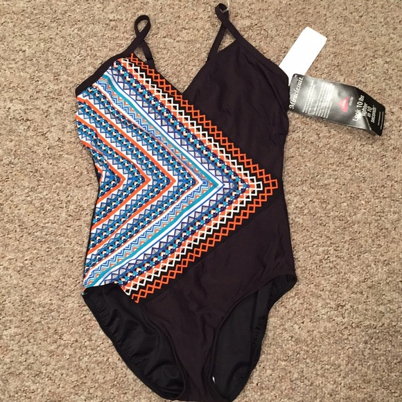 Miraclesuit Other - Miraclesuit underwire one piece bathing suit